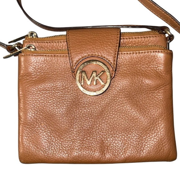 Michael Kors Fulton Crossbody Bag Cognac Pebbled Leather - Picture 3 of 10